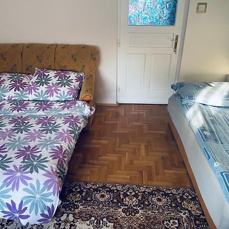 Toerpi Apartman Halmaj Exteriör bild