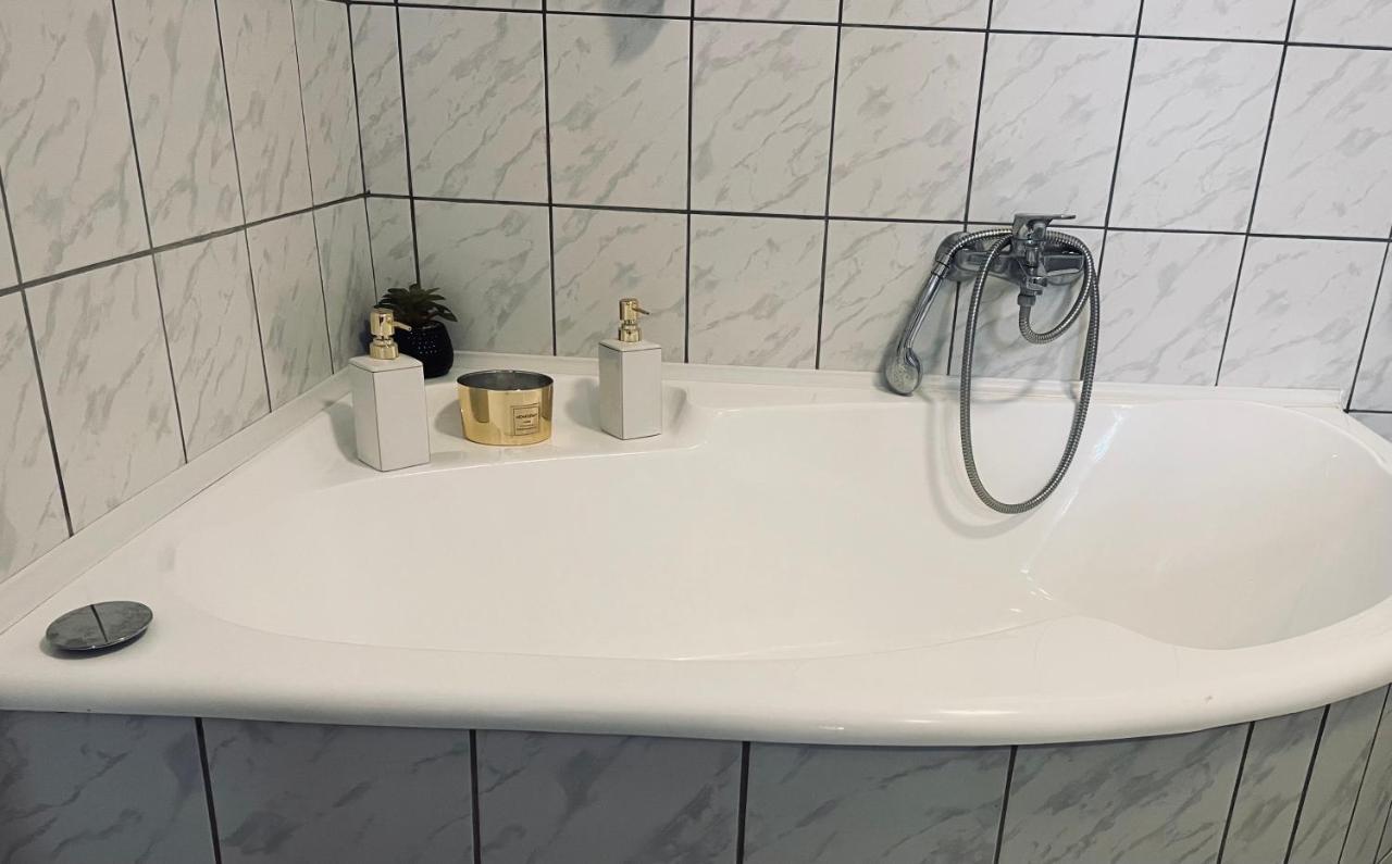 Toerpi Apartman Halmaj Exteriör bild